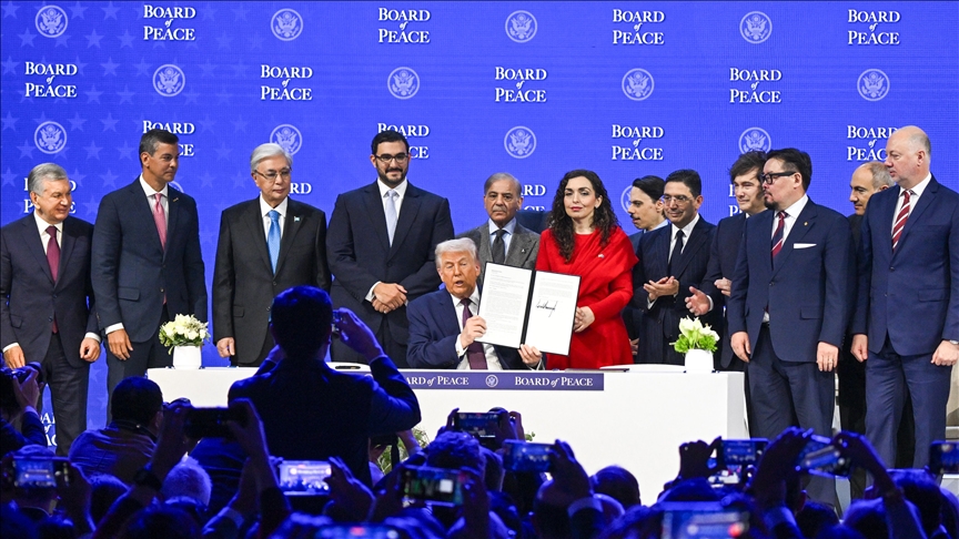 Трамп официјално го формираше својот „Одбор за мир“, вели дека ќе функционира не само за Газа