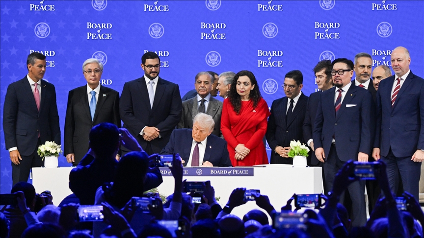 Trump formalisht formon Bordin e Paqes, thotë se do të veprojë përtej Gazës