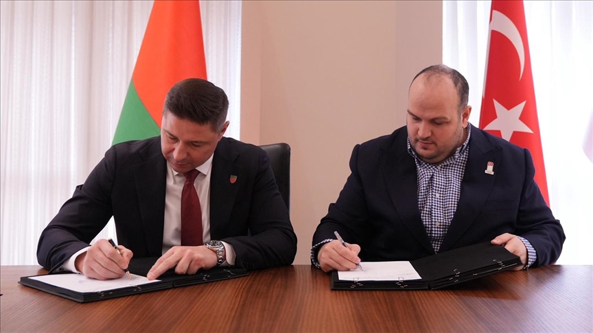 Федерации Турции и Беларуси по хоккею на льду подписали протокол о сотрудничестве