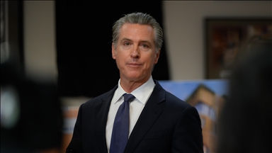 Guverner Kalifornije tvrdi da mu Bijela kuća nije dozvolila govor u Američkoj kući u Davosu