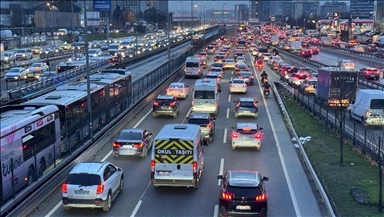 İstanbul'da akşam saatlerinde trafik yoğunluğu yüzde 83'e çıktı