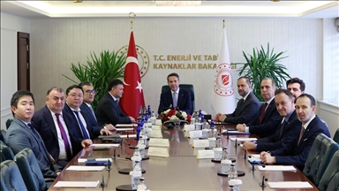 Bakan Bayraktar, Kazakistan ile enerjide işbirliği imkanlarını görüştü