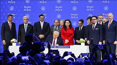 Trump formalisht formon Bordin e Paqes, thotë se do të veprojë përtej Gazës