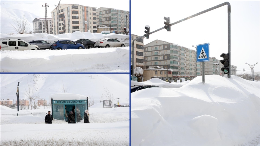 Bitlis'te ekimden bu yana toplamda 4 metreyi aşacak kadar kar yağdı