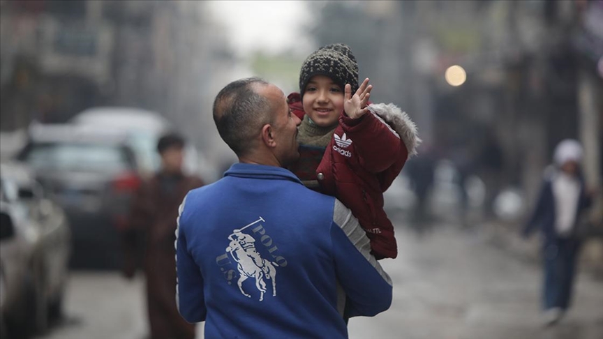 Suriye'nin Halep kentinde terör örgütü YPG/SDG'den kurtarılan mahallelerde hayat normale dönüyor