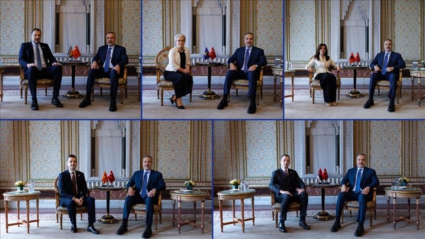  Шефот на турската дипломатија се сретна со колегите од земјите на Балканот во Истанбул