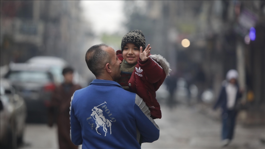 Jeta kthehet në normalitet në lagjet e Halepit të Sirisë të çliruara nga grupi terrorist YPG/SDF