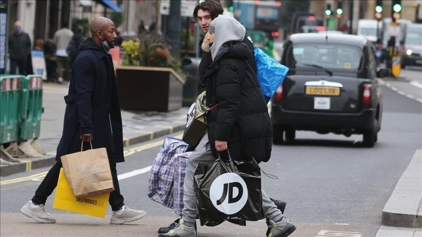 British retail sales unexpectedly rise in December