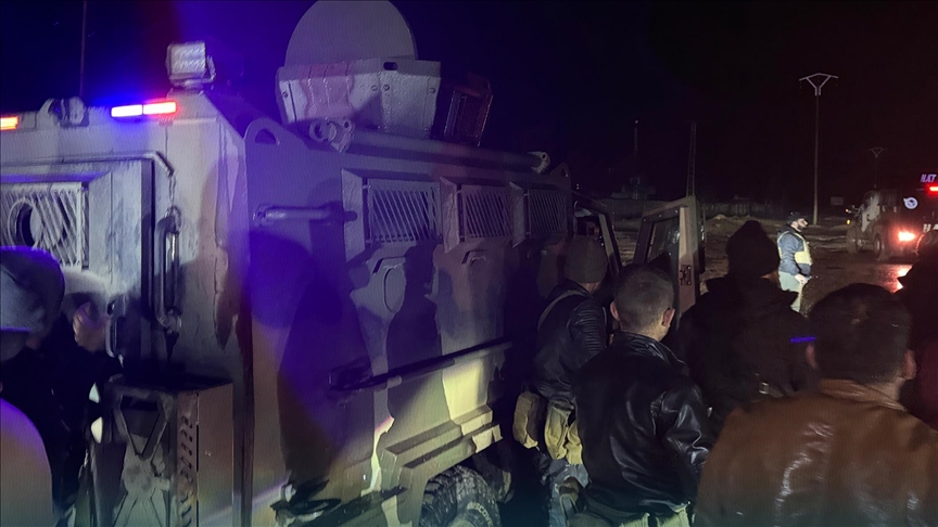 سوريا.. بدء نقل 800 عنصر تابعين لـ"قسد" من الرقة إلى عين العرب