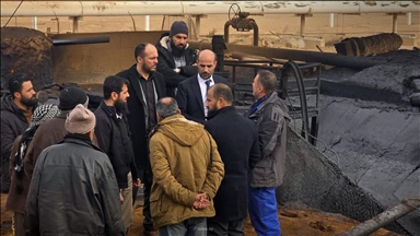 وزارة الطاقة السورية تتفقد حقول النفط بدير الزور لإعادة تأهيلها