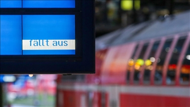 Almanya'da terör örgütü YPG/SDG yandaşları günlük hayatı sabote ediyor