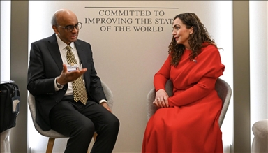 Presidentja Osmani takoi homologun nga Singapori, Tharman Shanmugaratnam