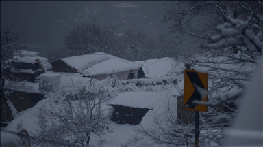 9 killed after avalanche hits house in northwest Pakistan