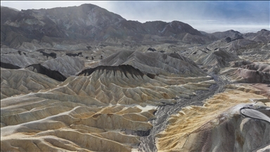 Забриски Поинт, спектакуларен природен бисер во срцето на Долината на смртта