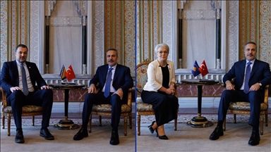 Turkish foreign minister meets Bosnian, Kosovar counterparts in Istanbul
