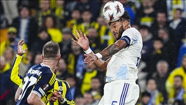 قدم.. فنربهتشه يضيع الفوز بملعبه أمام أستون فيلا