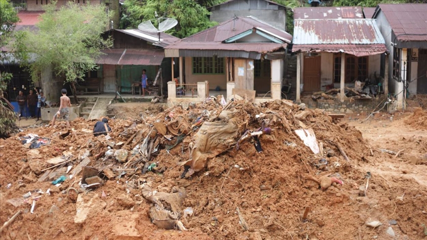 8 dead, more than 80 missing after landslide hits West Java, Indonesia