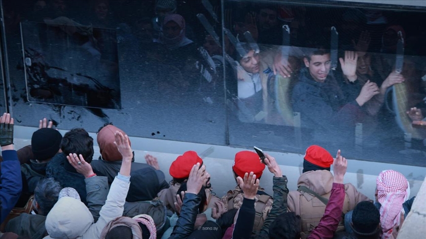 سوريا.. الأمن يخلي سبيل 126 نزيلا دون سن 18 من سجن الأقطان