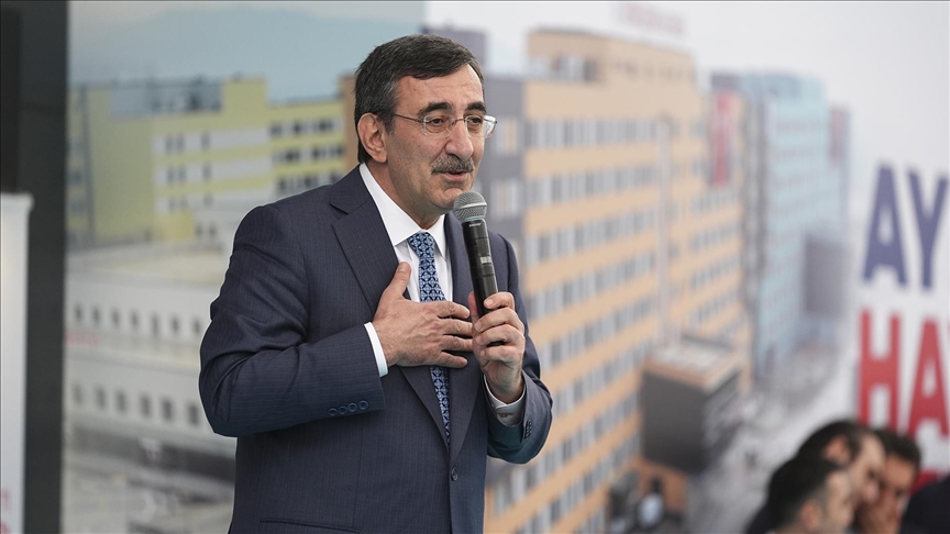 Cumhurbaşkanı Yardımcısı Yılmaz: Dünyanın dört bir yanından insan ülkemizde şifa arıyor