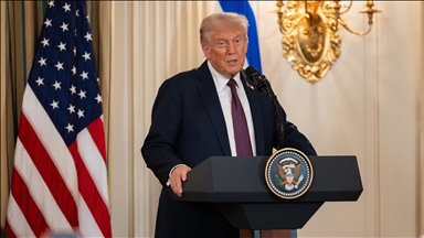 ترامب يهدد كندا بفرض رسوم 100 بالمئة إذا أبرمت اتفاقا مع الصين