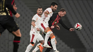 Galatasaray, ikinci yarı açıldığı maçta Fatih Karagümrük'ü 3-1'le geçti