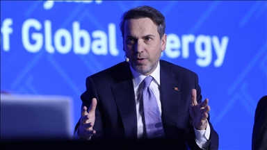 Bakan Bayraktar, enerjideki belirsizliklerin aşılmasında "güçlü uluslararası işbirliğinin" önemini vurguladı