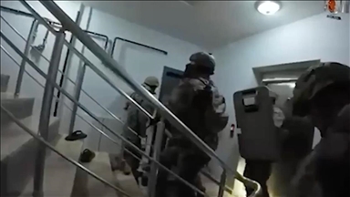 Bayğaralar organize suç örgütünün Antalya'daki yapılanmasına yönelik operasyonda 12 kişi tutuklandı