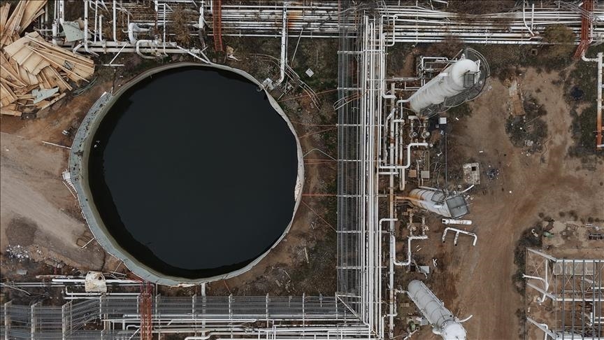 Первая партия сирийской нефти из освобожденных районов поступила в Банияс