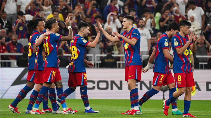 قدم.. برشلونة يستعيد صدارة الدوري الإسباني من ريال مدريد