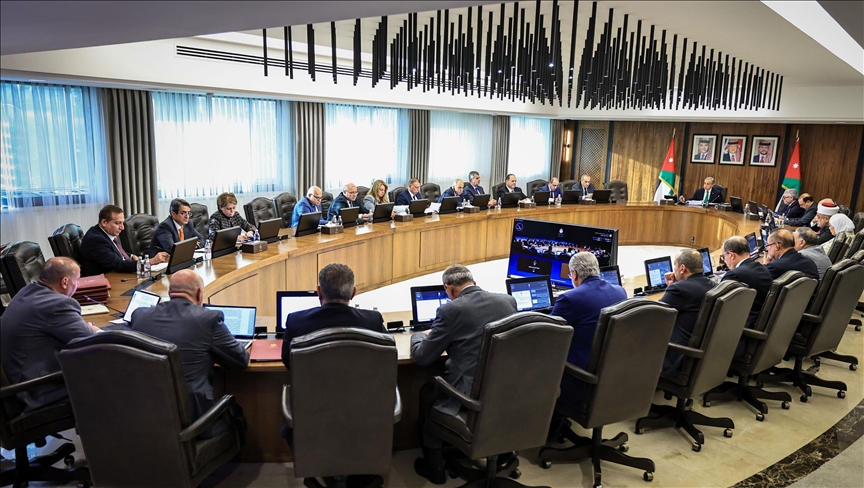 الحكومة الأردنية توافق على مذكرة لتطوير قطاع النقل مع تركيا وسوريا