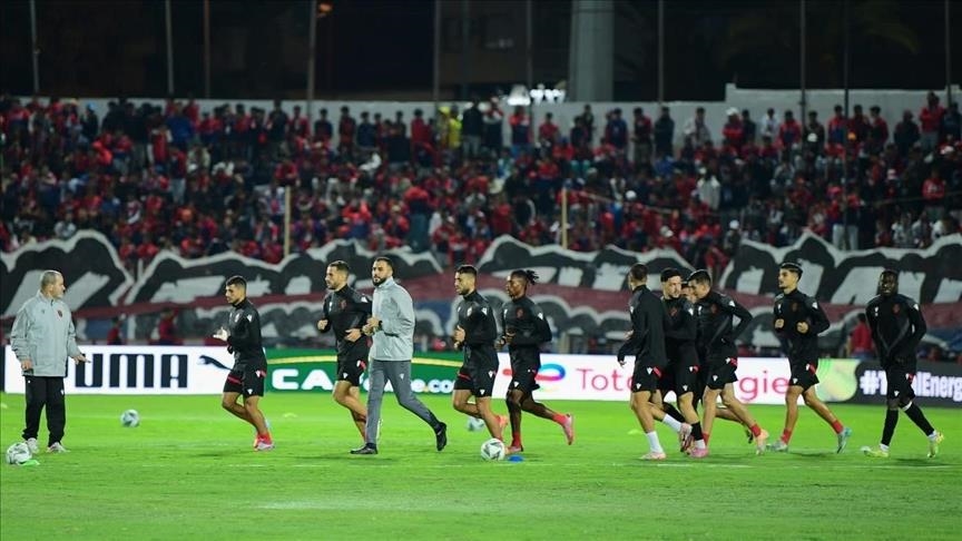 قدم.. اتحاد العاصمة الجزائري يتخطى دجوليبا المالي بسهولة