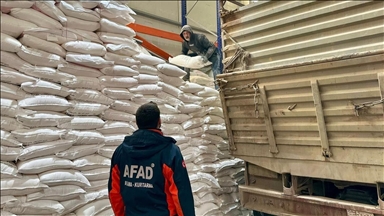 La Türkiye envoie 11 camions d’aide humanitaire vers Kobané, en Syrie