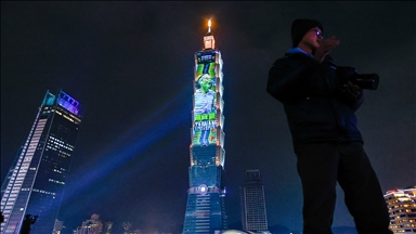 American climber completes historic free-solo ascent of Taipei 101