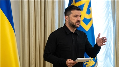 Zelensky évoque les questions militaires et diplomatiques avec le président lituanien