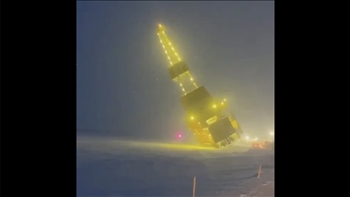 Alaska'nın North Slope bölgesinde petrol sondaj platformu devrildi