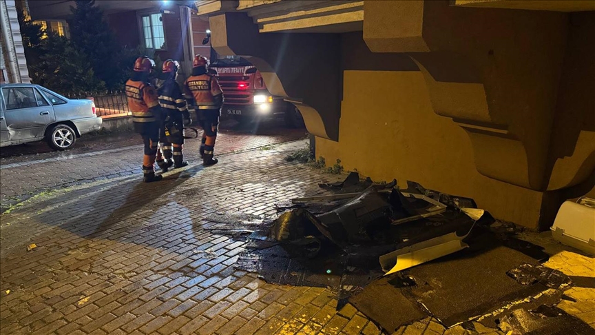 İstanbul'un bazı ilçelerinde kuvvetli yağmur ve fırtına etkili oluyor