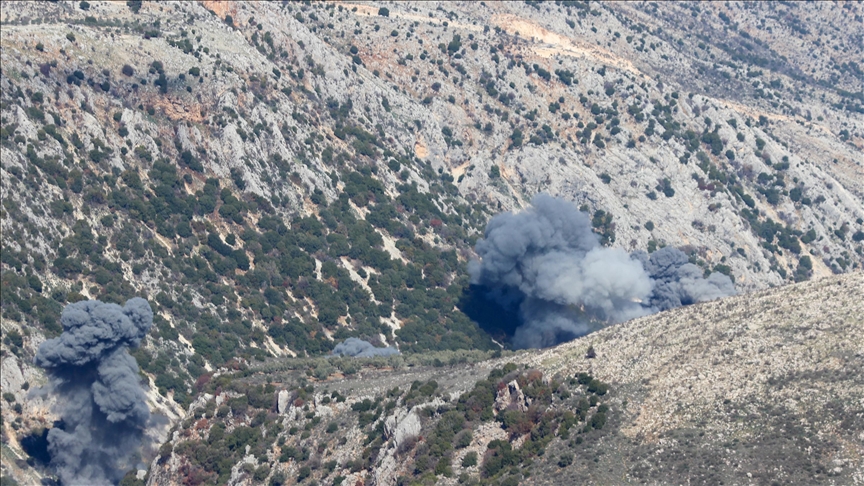 الجيش الإسرائيلي يشن غارات على مناطق في لبنان 