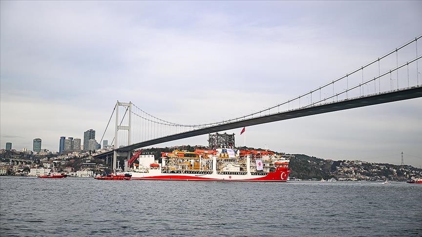 Турецкое буровое судно «Yıldırım» взяло курс на Черное море