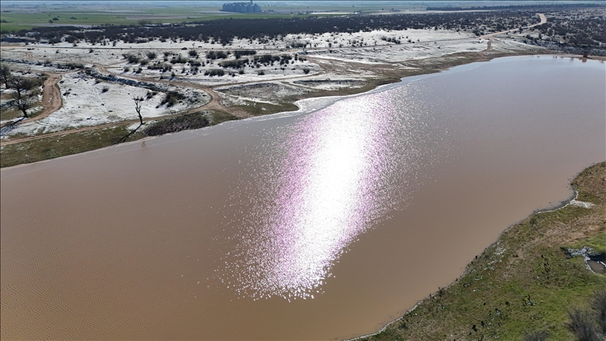 Kırklareli'nde Karahıdır Göleti'nin doluluk oranı  yağışlarla arttı