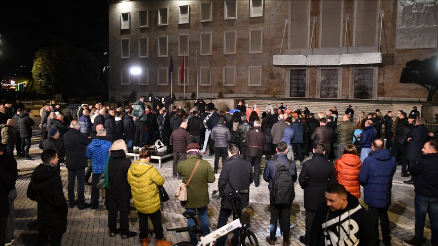 Shqipëri  opozita vazhdon protestat antiqeveritare