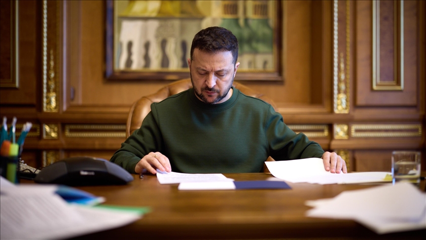 В Украине продлили военное положение и мобилизацию