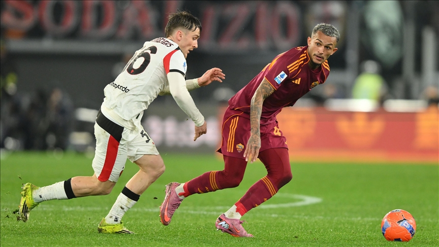 قدم.. ميلان يهدر نقطتين في صراع الصدارة مع إنتر ميلان