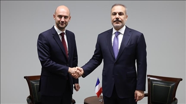 وزير الخارجية التركي يستضيف نظيره الفرنسي في أنقرة الثلاثاء