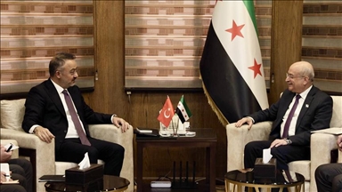 السفير التركي في دمشق يلتقي وزير النقل السوري