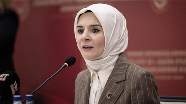 Bakan Göktaş: Her çocuğumuz kendini olduğu gibi kabul etsin, sevsin diye sosyal medya düzenlemesini hayata geçiriyoruz