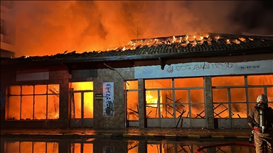 Li Hatayê di dikanek xirdewatê da şewat derket