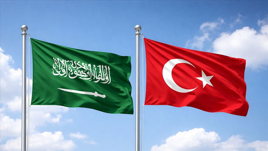 Suudi Arabistan, Türkiye ile yenilenebilir enerji projeleri için Enerji Bakanı'na yetki verdi