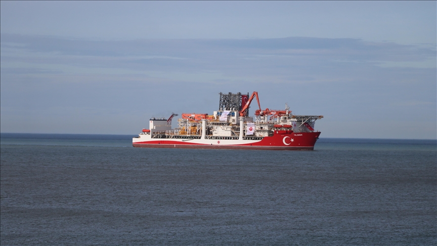 Ultra derin deniz sondaj gemisi "Yıldırım" Filyos Limanı'nda