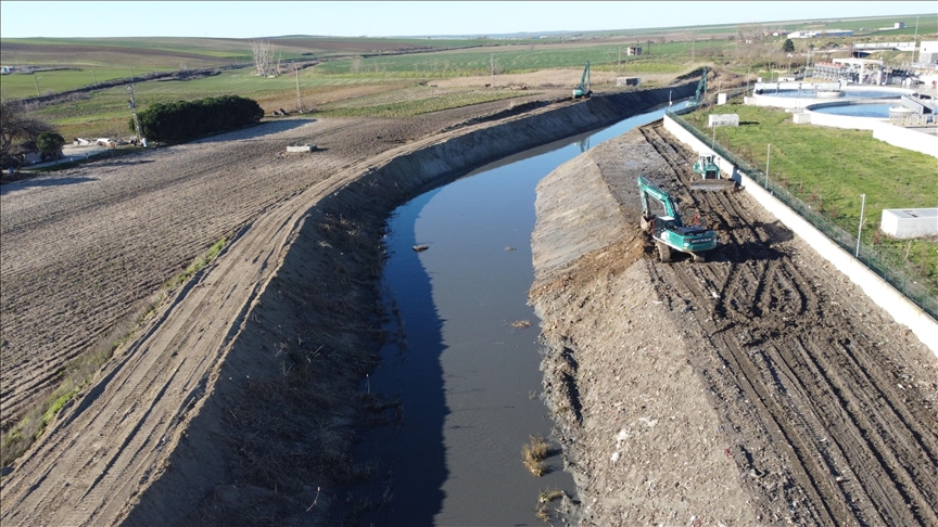 Tekirdağ'da dere ıslahı çalışmaları yapılıyor