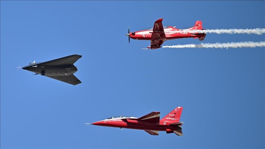Mjetet e reja luftarake ajrore pa pilot të Turqisë përgatiten për detyrë